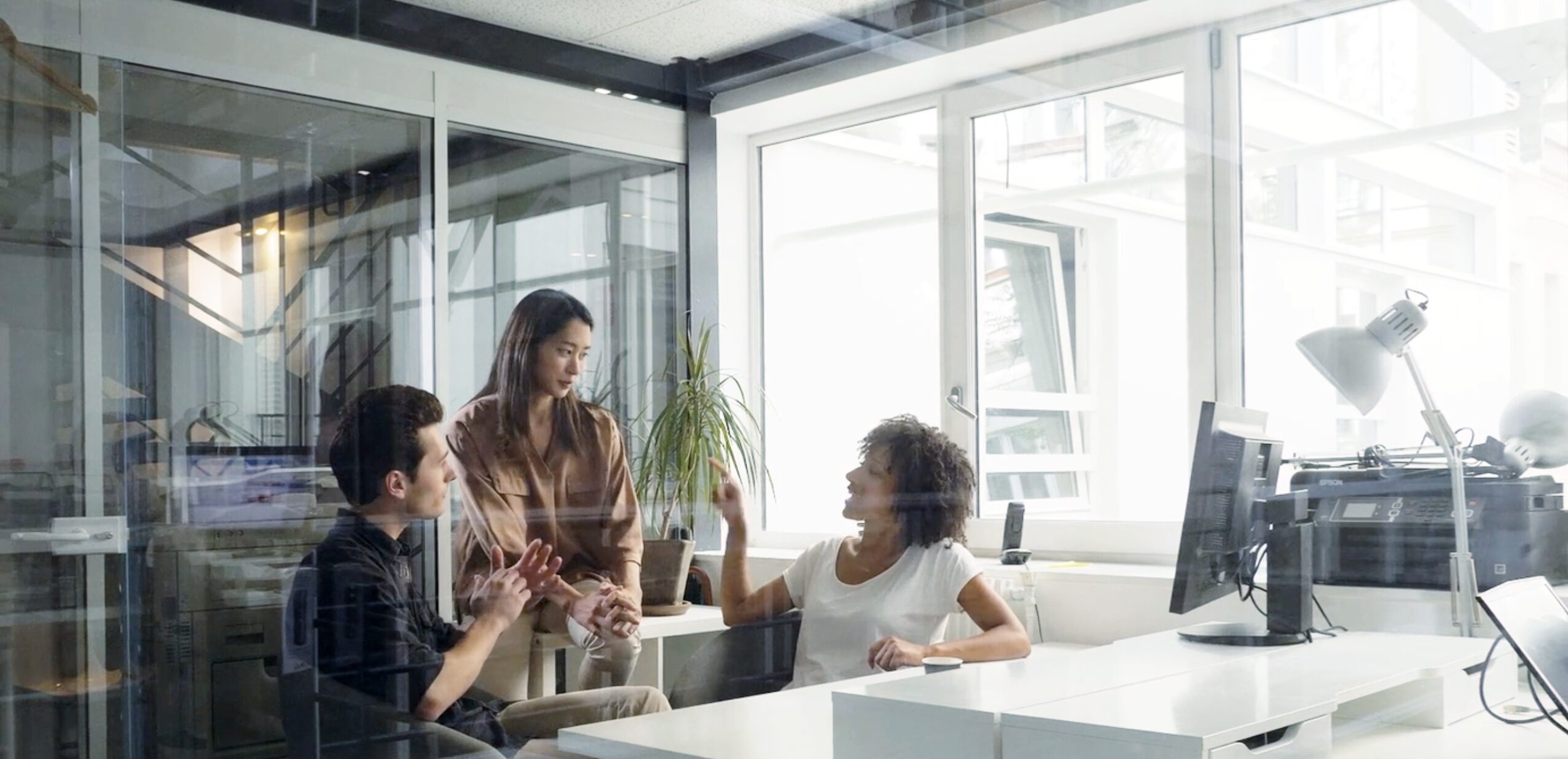 Mask-Group-40@2x-aspect-ratio-2552-1236