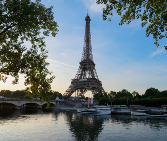 paris-aspect-ratio-588-496